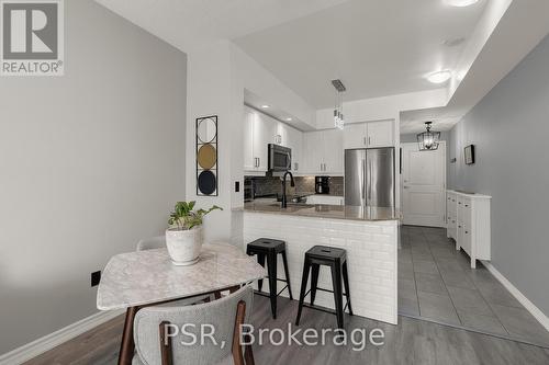 303 - 85 East Liberty Street, Toronto, ON - Indoor Photo Showing Kitchen