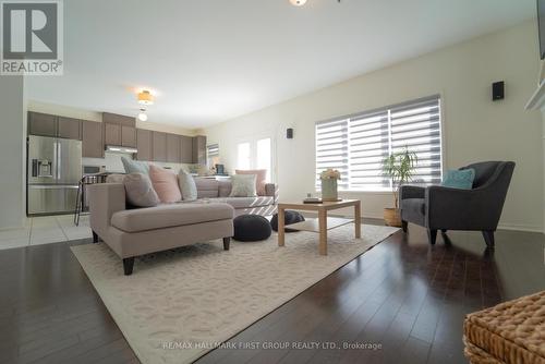 Upper - 11 Malthouse Crescent, Ajax, ON - Indoor Photo Showing Living Room