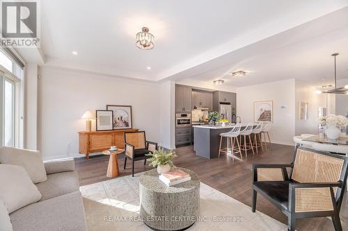 619 Beam Court, Milton, ON - Indoor Photo Showing Living Room