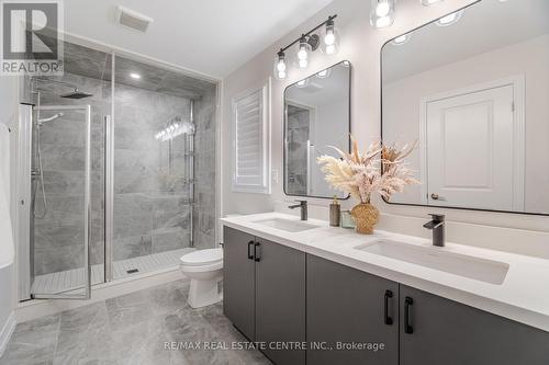 619 Beam Court, Milton, ON - Indoor Photo Showing Bathroom