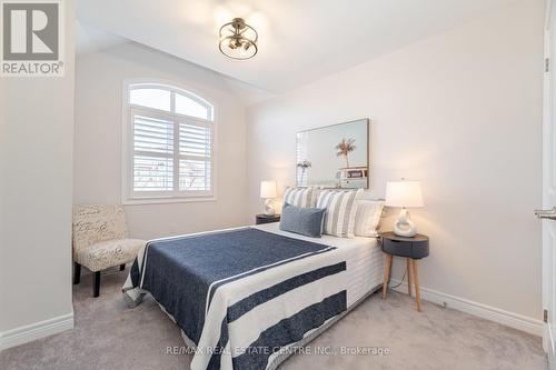 619 Beam Court, Milton, ON - Indoor Photo Showing Bedroom