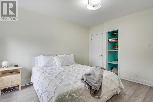 6 Edmund Avenue, Toronto, ON - Indoor Photo Showing Bedroom