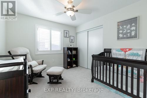 Upper - 8 Bannister Crescent, Brampton, ON - Indoor Photo Showing Bedroom