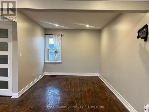 6077 Collins Drive, Niagara Falls, ON - Indoor Photo Showing Other Room