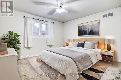 14 Saddler Street, Pelham, ON - Indoor Photo Showing Bedroom