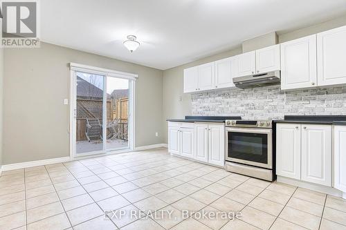 14 Saddler Street, Pelham, ON - Indoor Photo Showing Kitchen