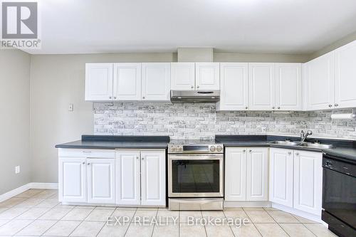 14 Saddler Street, Pelham, ON - Indoor Photo Showing Kitchen With Double Sink