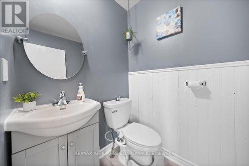 6391 Nuggett Drive E, Ottawa, ON - Indoor Photo Showing Bathroom