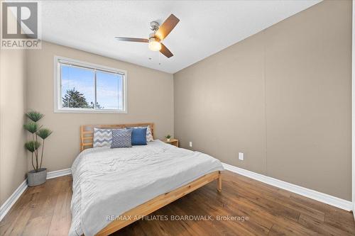 6391 Nuggett Drive E, Ottawa, ON - Indoor Photo Showing Bedroom