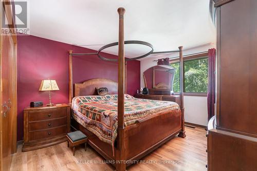 5801 Bossert Road, Niagara Falls (224 - Lyons Creek), ON - Indoor Photo Showing Bedroom