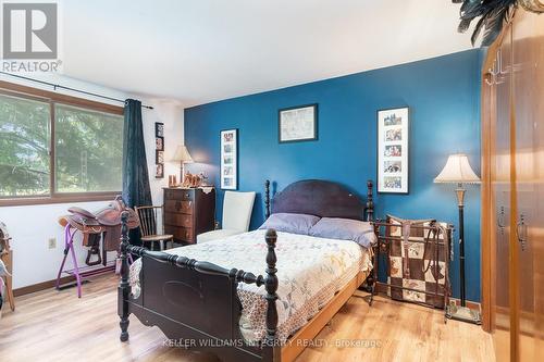 5801 Bossert Road, Niagara Falls (224 - Lyons Creek), ON - Indoor Photo Showing Bedroom