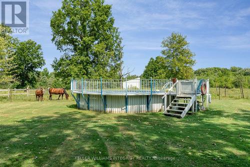 5801 Bossert Road, Niagara Falls (224 - Lyons Creek), ON - Outdoor With Above Ground Pool