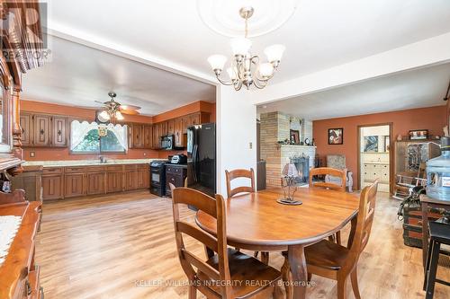 5801 Bossert Road, Niagara Falls (224 - Lyons Creek), ON - Indoor Photo Showing Dining Room