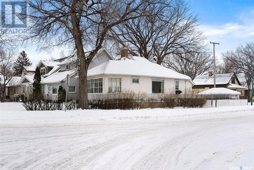 3337 Dewdney Avenue, Regina, SK - Outdoor With Facade