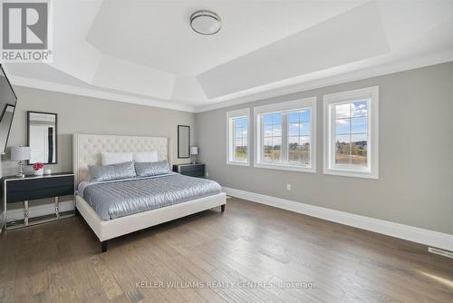 66 Robert Wilson Crescent, Georgina, ON - Indoor Photo Showing Bedroom