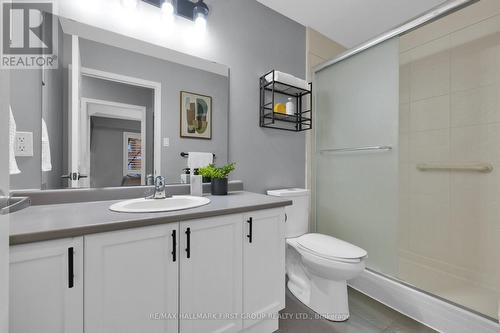 109 - 120 Aspen Springs Drive, Clarington, ON - Indoor Photo Showing Bathroom