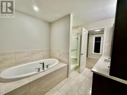 605 Egret Way, Ottawa, ON - Indoor Photo Showing Bathroom