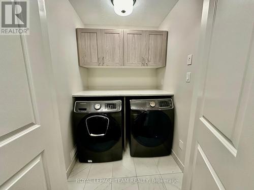 605 Egret Way, Ottawa, ON - Indoor Photo Showing Laundry Room