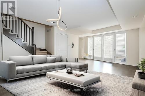 256 Law Drive, Guelph (Grange Hill East), ON - Indoor Photo Showing Living Room