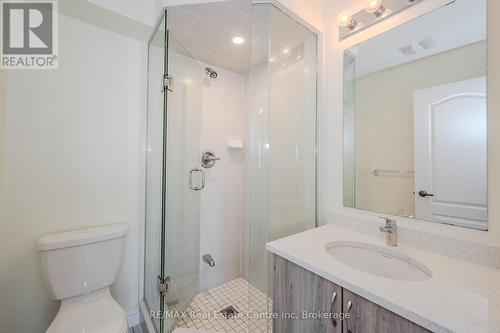 256 Law Drive, Guelph (Grange Hill East), ON - Indoor Photo Showing Bathroom