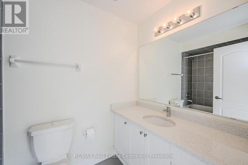 256 Law Drive, Guelph (Grange Hill East), ON - Indoor Photo Showing Bathroom