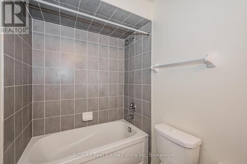 256 Law Drive, Guelph (Grange Hill East), ON - Indoor Photo Showing Bathroom