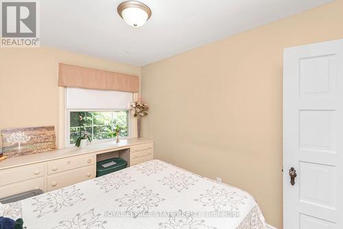 2 Mountain Brow Boulevard, Hamilton, ON - Indoor Photo Showing Bedroom