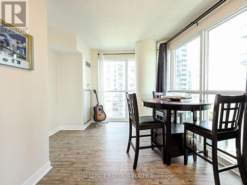 1113 - 155 Legion Road N, Toronto, ON - Indoor Photo Showing Dining Room