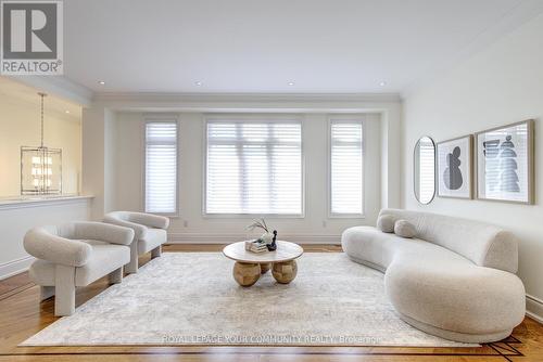 136 Lebovic Campus Drive, Vaughan, ON - Indoor Photo Showing Living Room