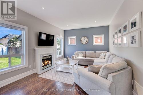 17 Rosena Lane, Uxbridge, ON - Indoor Photo Showing Living Room With Fireplace