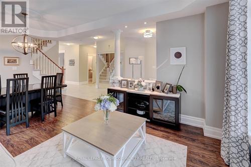 17 Rosena Lane, Uxbridge, ON - Indoor Photo Showing Dining Room