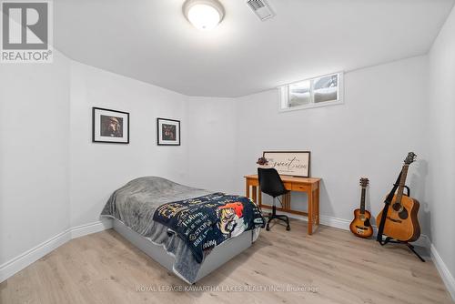 9 Susan Court, Kawartha Lakes (Lindsay), ON - Indoor Photo Showing Bedroom