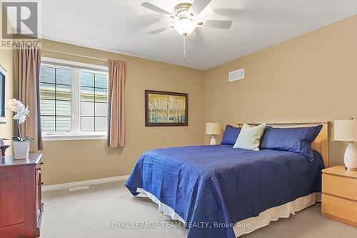 949 Rossburn Crescent, Ottawa, ON - Indoor Photo Showing Bedroom