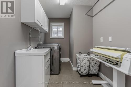 4008 Jarvis Crescent, Burlington, ON - Indoor Photo Showing Laundry Room