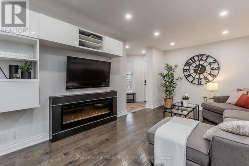 4008 Jarvis Crescent, Burlington, ON - Indoor Photo Showing Living Room With Fireplace