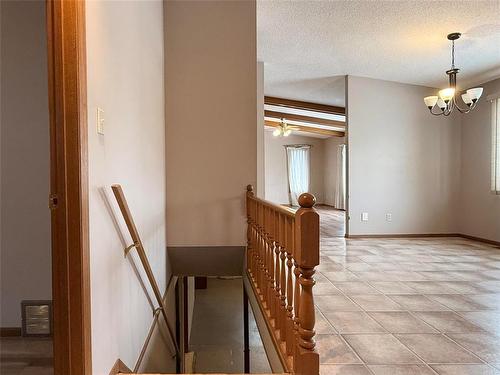 62 Royal Road N, Portage La Prairie, MB - Indoor Photo Showing Other Room