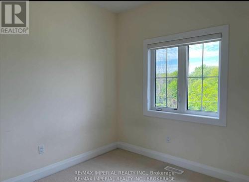 539 Carrville Road, Richmond Hill, ON - Indoor Photo Showing Other Room