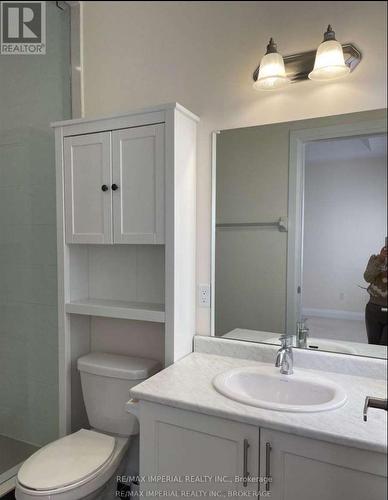 539 Carrville Road, Richmond Hill, ON - Indoor Photo Showing Bathroom