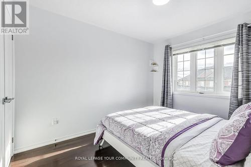 93 Revelstoke Crescent, Richmond Hill, ON - Indoor Photo Showing Bedroom