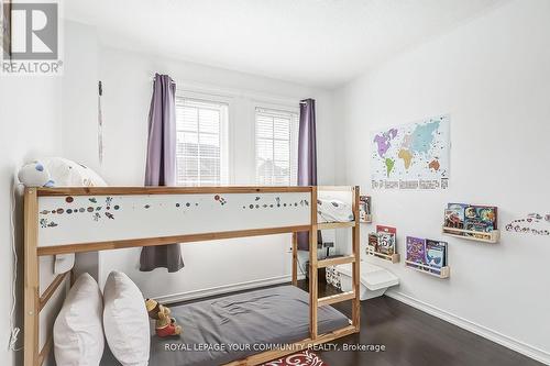 93 Revelstoke Crescent, Richmond Hill, ON - Indoor Photo Showing Bedroom