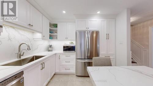 9912 Keele Street, Vaughan, ON - Indoor Photo Showing Kitchen With Upgraded Kitchen