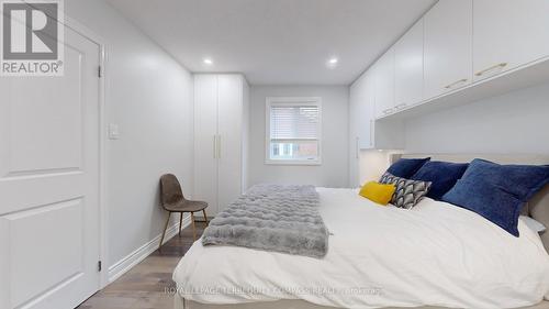 9912 Keele Street, Vaughan, ON - Indoor Photo Showing Bedroom