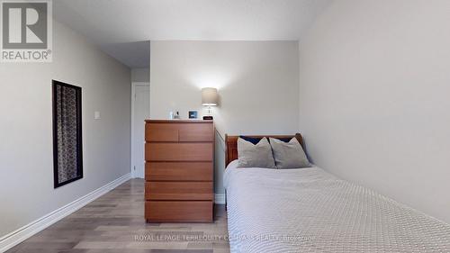 9912 Keele Street, Vaughan, ON - Indoor Photo Showing Bedroom