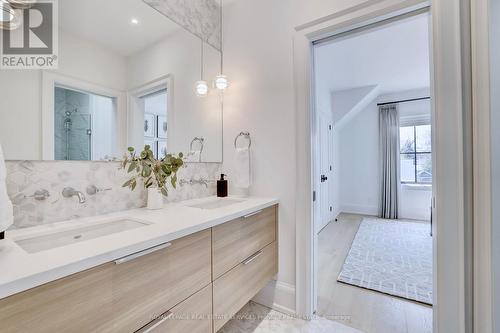 179 Douglas Avenue, Oakville, ON - Indoor Photo Showing Bathroom