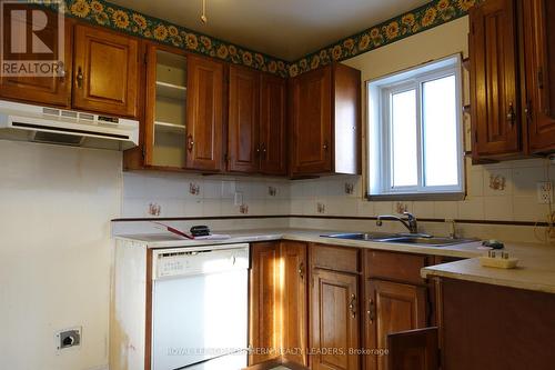 186 Maple Street S, Timmins (Ts - Se), ON - Indoor Photo Showing Kitchen With Double Sink