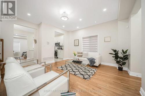 155 Heartview Road, Brampton, ON - Indoor Photo Showing Living Room