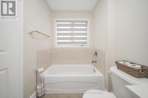 155 Heartview Road, Brampton, ON - Indoor Photo Showing Bathroom