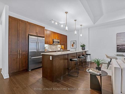 105-85 The Donway  W, Toronto, ON - Indoor Photo Showing Kitchen With Upgraded Kitchen