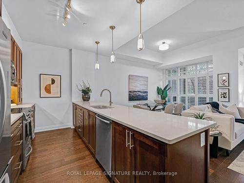 105-85 The Donway  W, Toronto, ON - Indoor Photo Showing Kitchen With Upgraded Kitchen