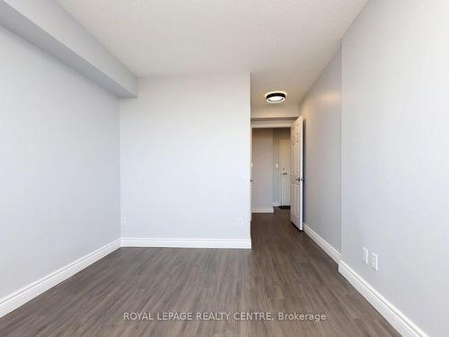 502-1001 Cedarglen Gate, Mississauga, ON - Indoor Photo Showing Other Room